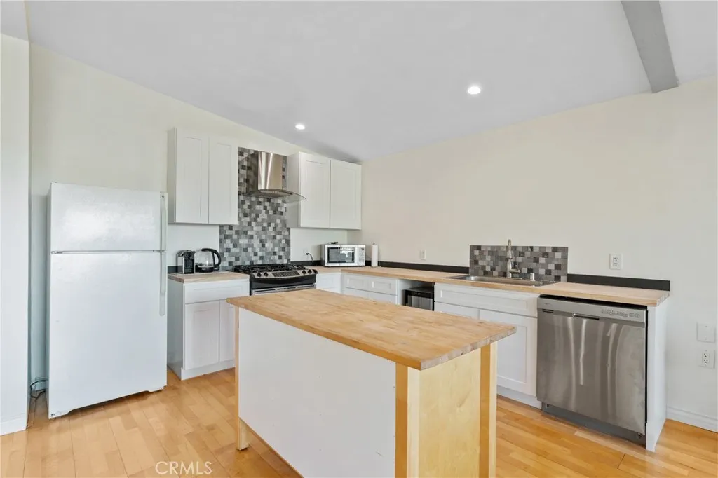 Additional image 16 of 23777 Mulholland Highway Unit 62, Calabasas, CA 91302
