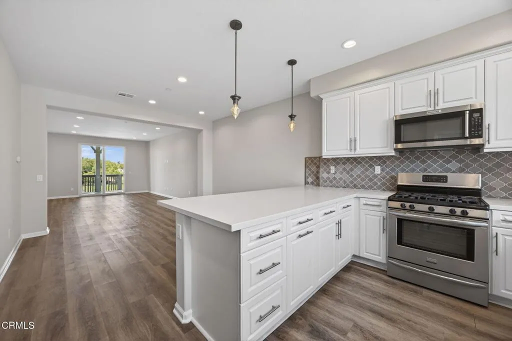 Additional image 70 of 1952 Victoria Avenue, Oxnard, CA 93035
