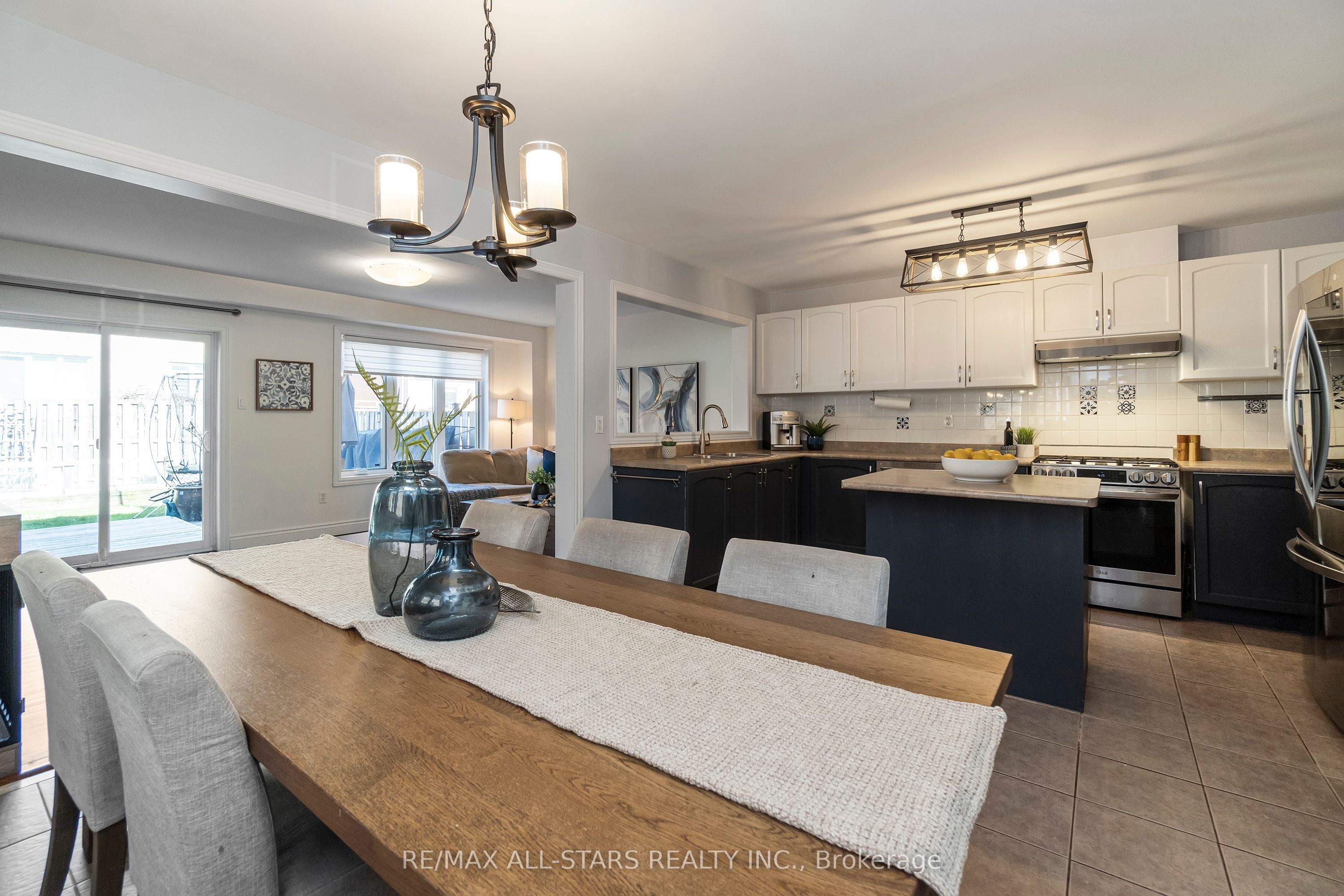 Additional image 3 of 825 Joe Persechini Drive, Newmarket, ON, L3X 2T7