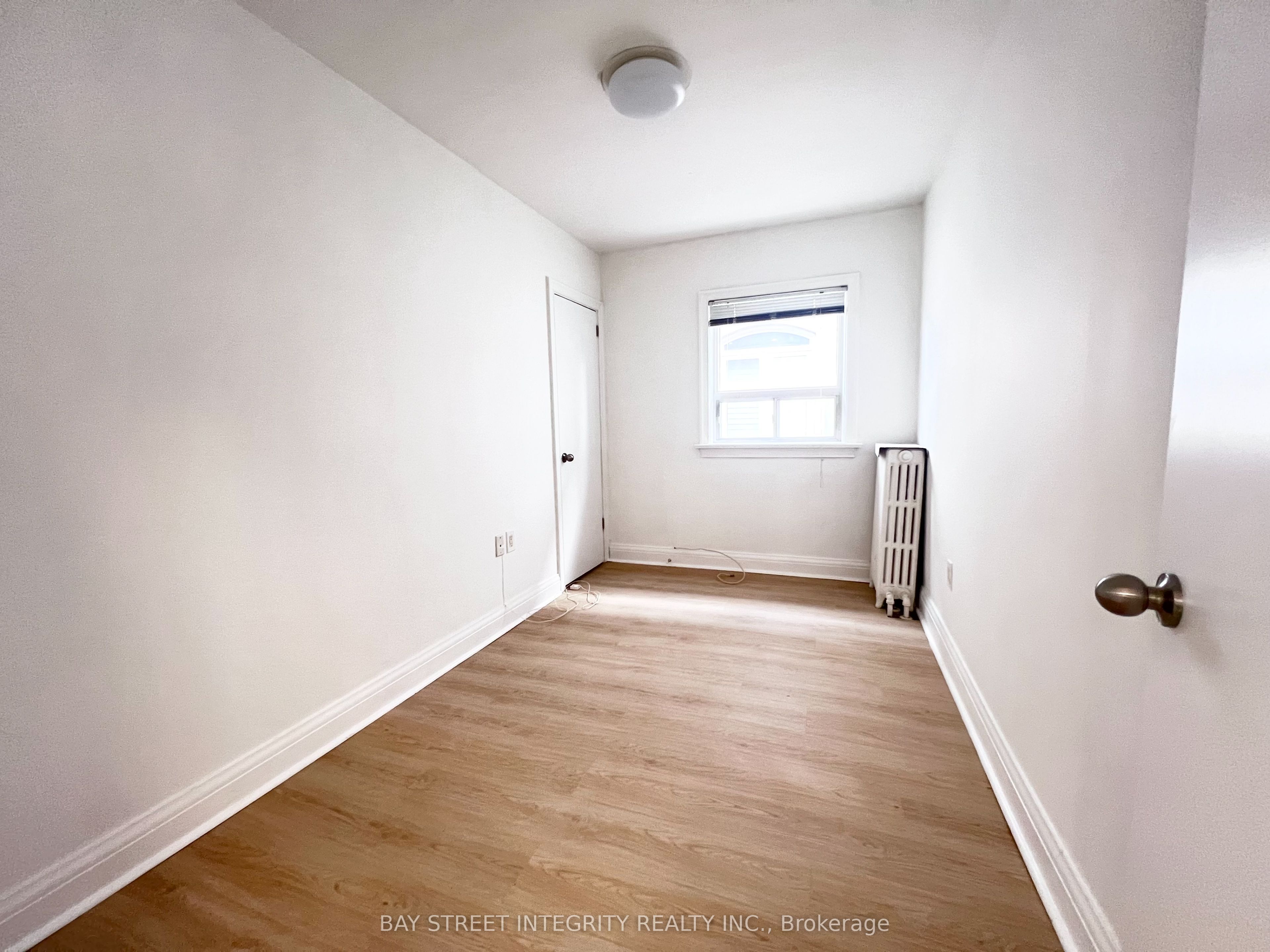 Additional image 5 of 970 Briar Hill Avenue, Toronto, ON, M6B 1M3
