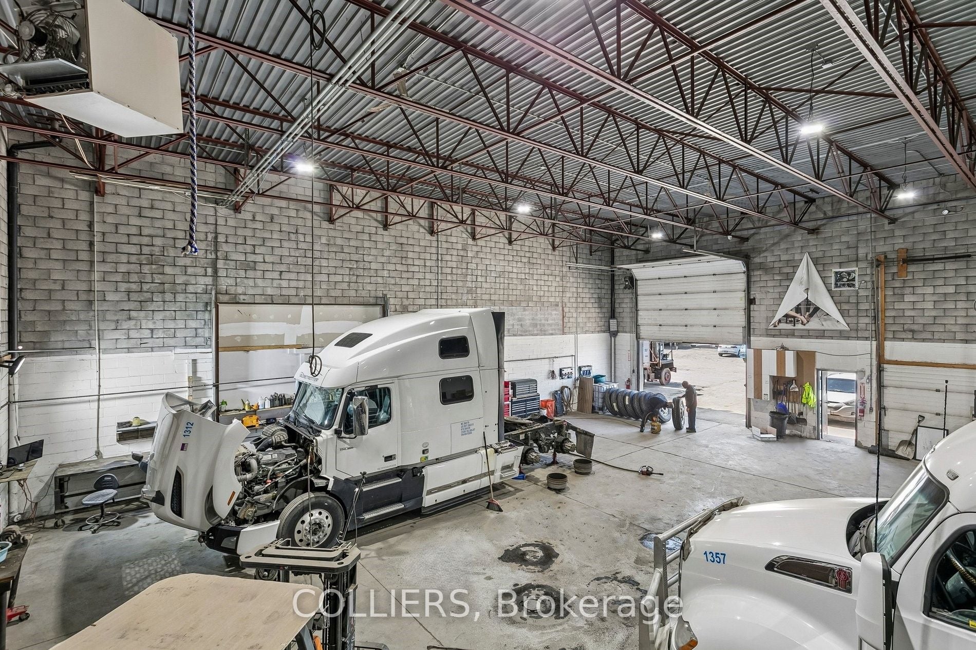 Additional image 6 of 860 Progress Court, Oakville, ON, L6L 6K1