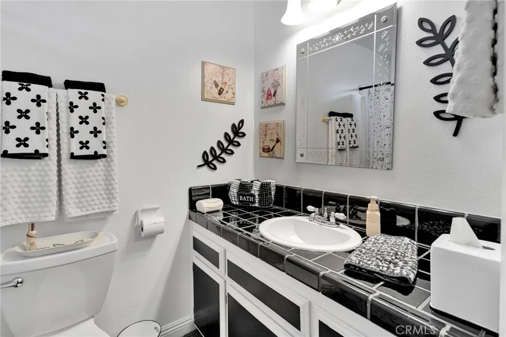Additional image 36 of 9872 Aster Rd, Oak Hills, CA 92344