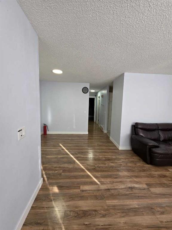 Additional image 6 of 192 Templevale Road NE, Calgary, AB, T1Y4W2