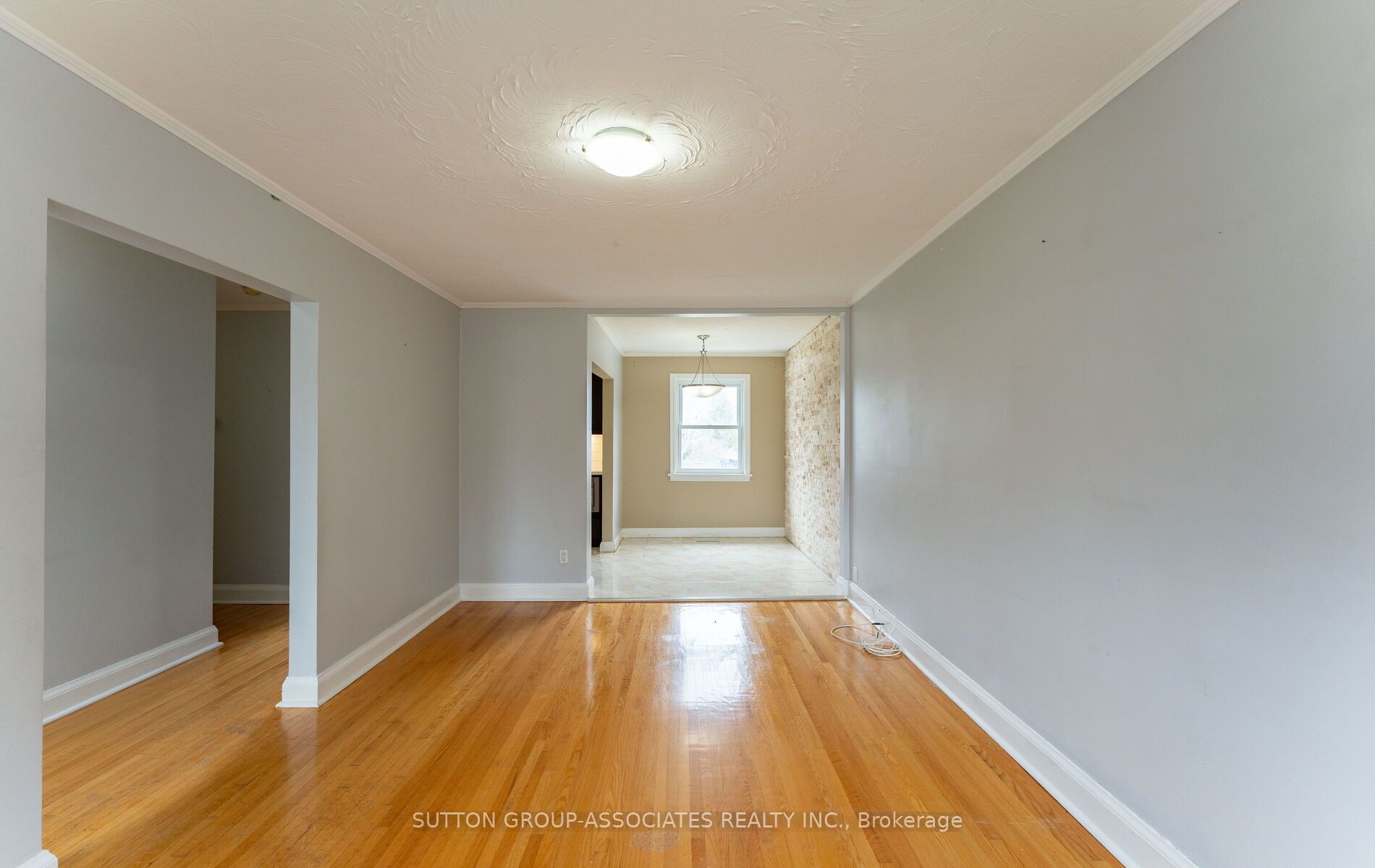 Additional image 4 of Main Fl.-21 Deevale Road, Toronto, ON, M3M 1Z2