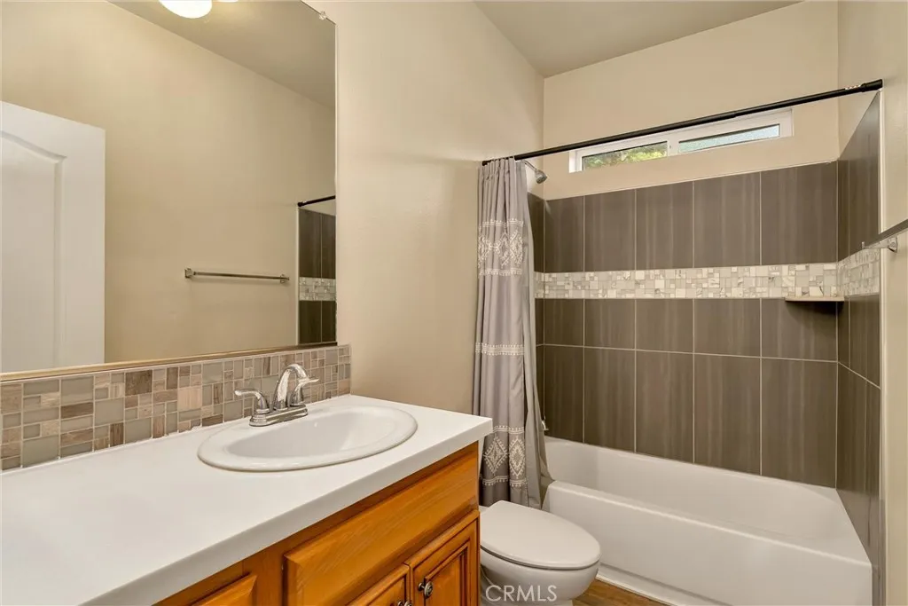 Additional image 27 of 466 1st St, Willows, CA 95988