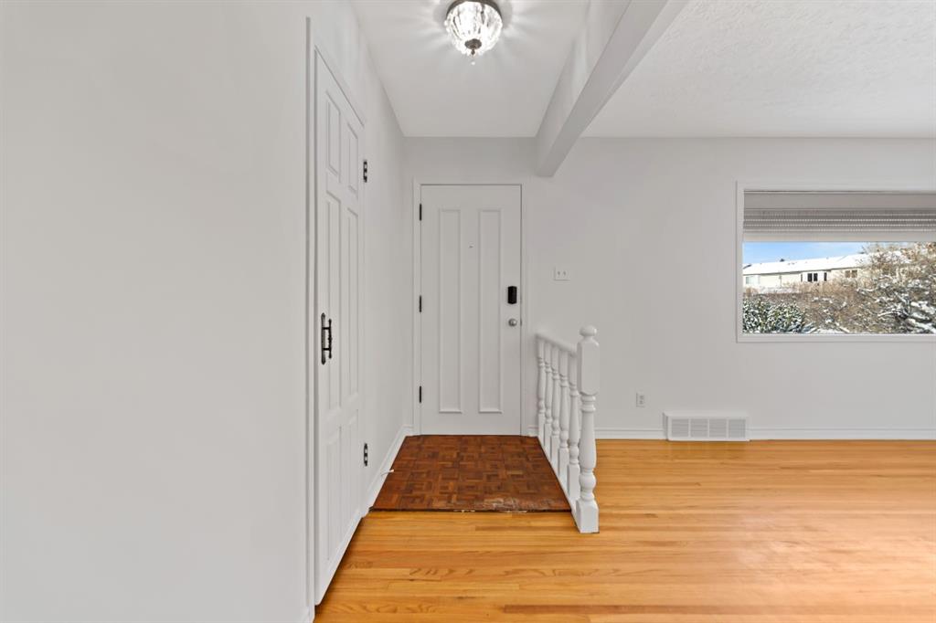Additional image 5 of 3414 31 Street SW, Calgary, AB, T3E2P2