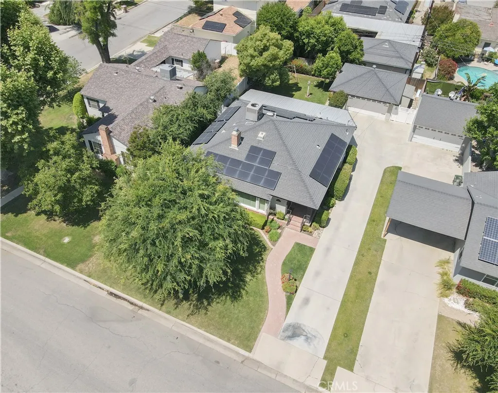 2505 Cedar St, Bakersfield, CA 93301 photo 3
