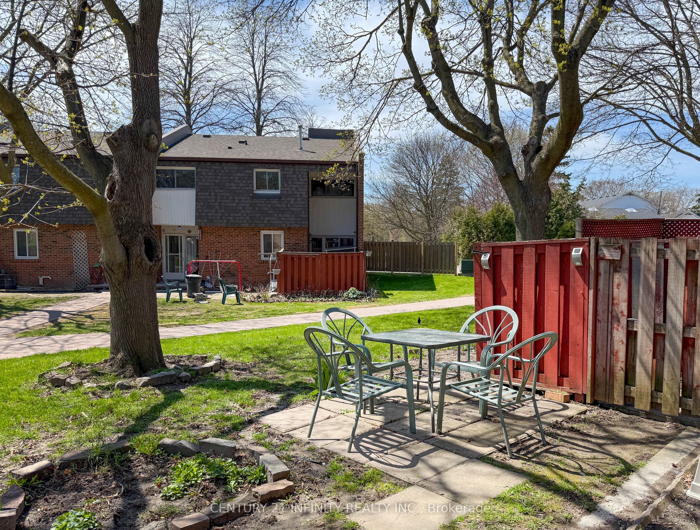 Additional image 4 of 33-101 Dovedale Drive, Whitby, ON, L1N 1Z7