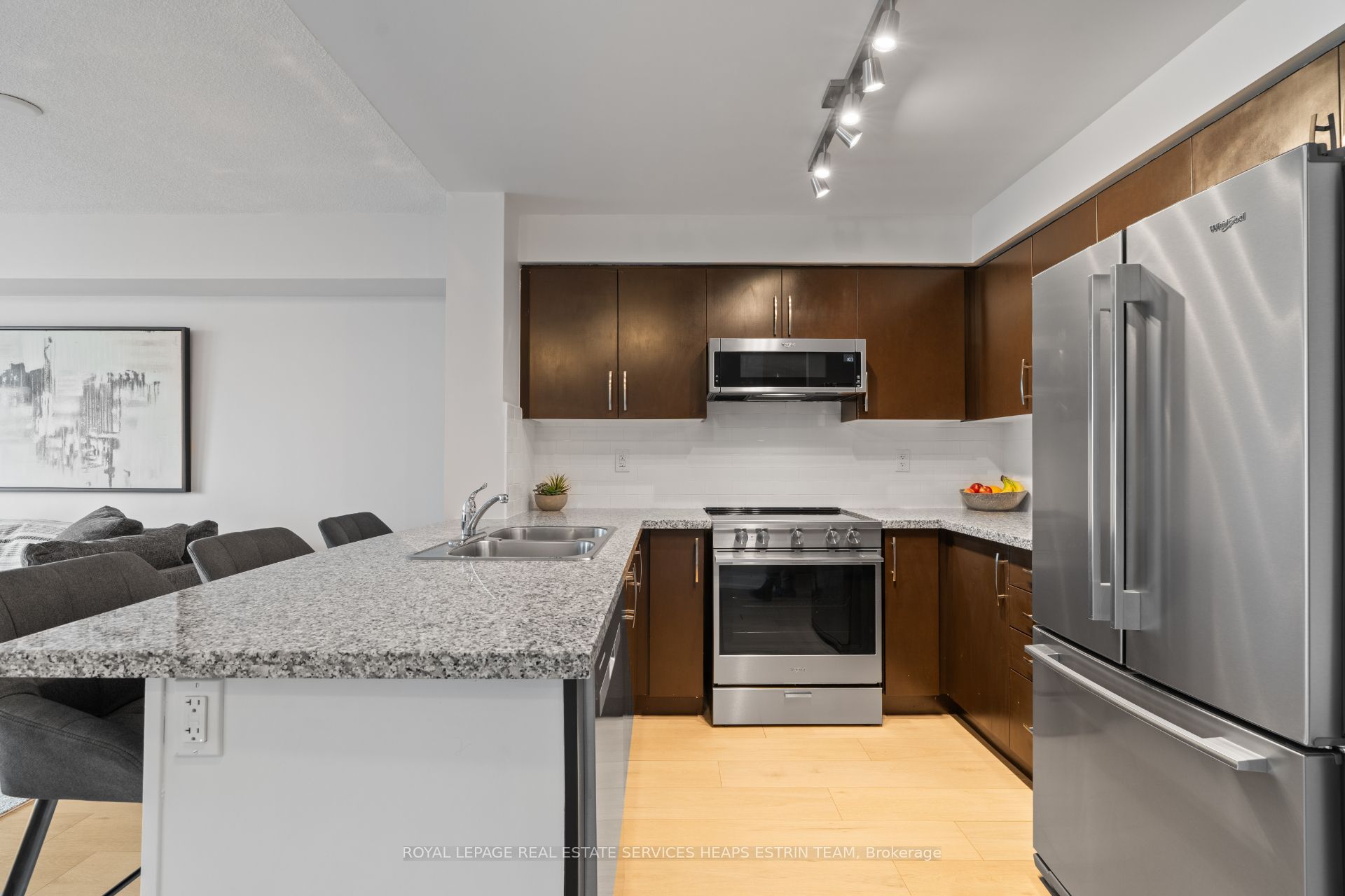Additional image 4 of 606-3 Michael Power Place, Toronto, ON, M9A 0A2