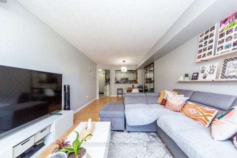 Additional image 7 of 207-410 Mclevin Avenue, Toronto, ON, M1B 5J5