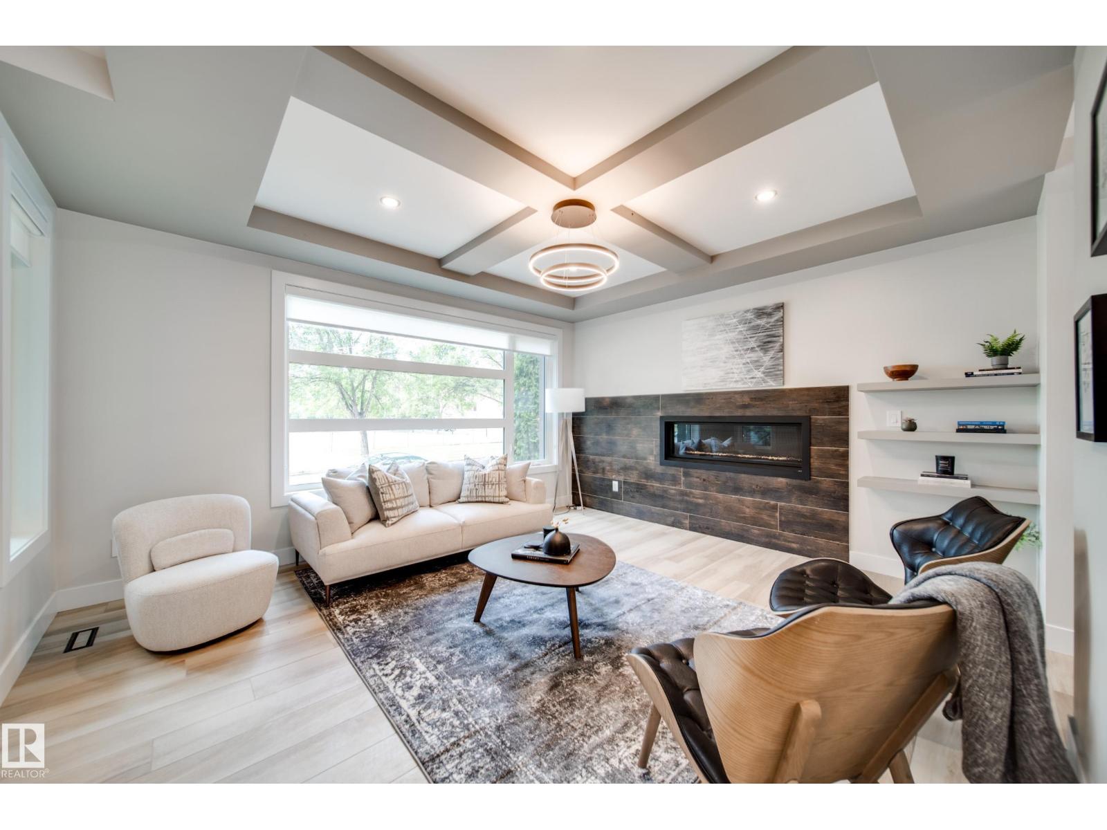 Additional image 4 of 9625 101 Street NW, Edmonton, AB, T5K0W7