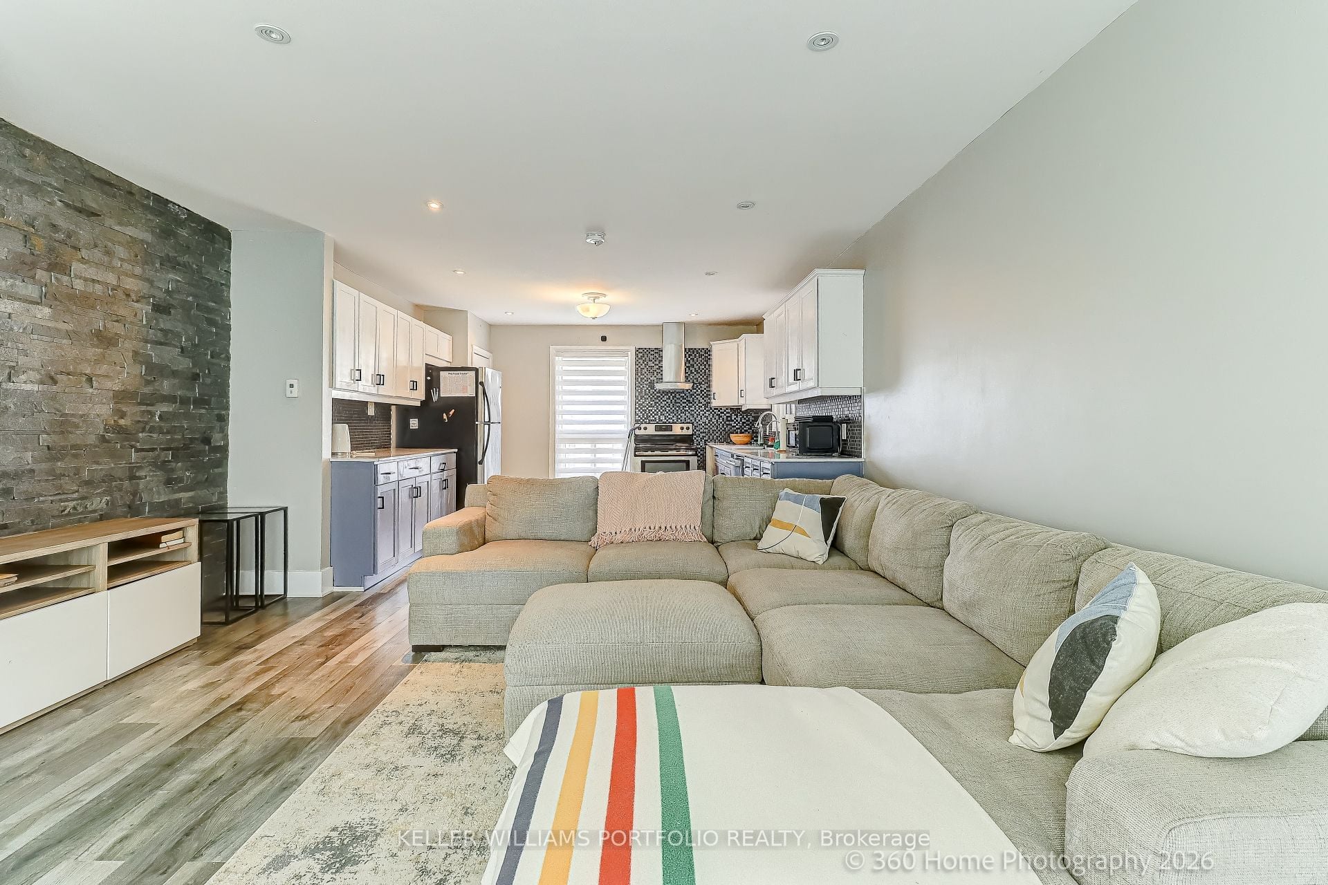 Additional image 6 of Upper Level-962 Willowdale Avenue, Oshawa, ON, L1H 1W4