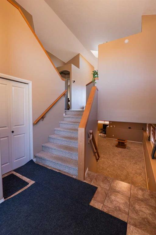 Additional image 4 of 10457 Royal Oaks Drive, Grande Prairie, AB, T8V8L5