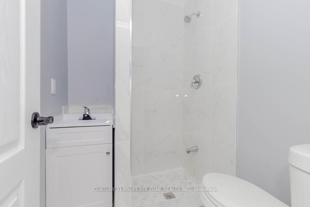 Additional image 3 of 8 Norbrook Crescent, Toronto, ON, M9V 4P8