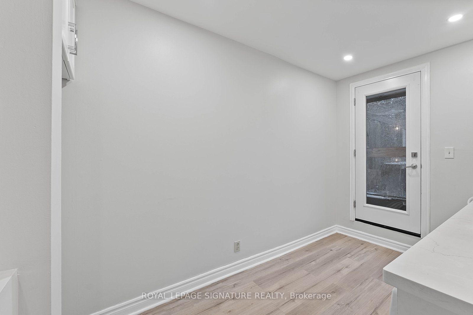 Additional image 3 of 2-233 Greenwood Avenue, Toronto, ON, M4L 2R4