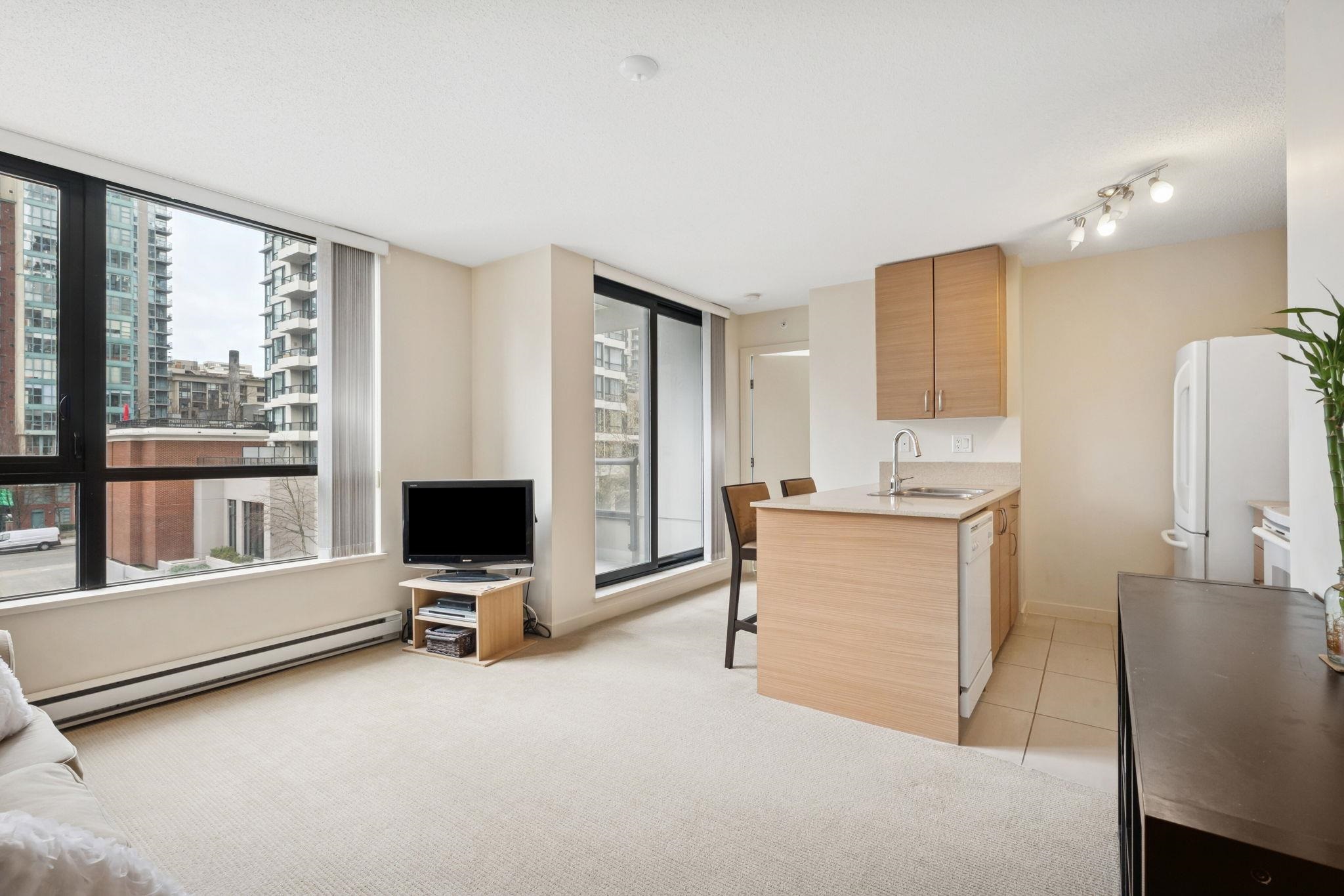 Additional image 3 of 502-977 Mainland Street, Vancouver, BC, V6B 1T2