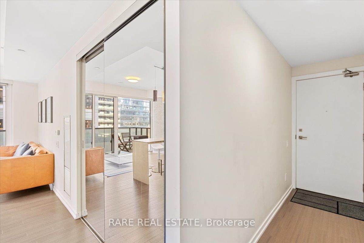 Additional image 6 of 716-101 Peter Street, Toronto, ON, M5V 0G6