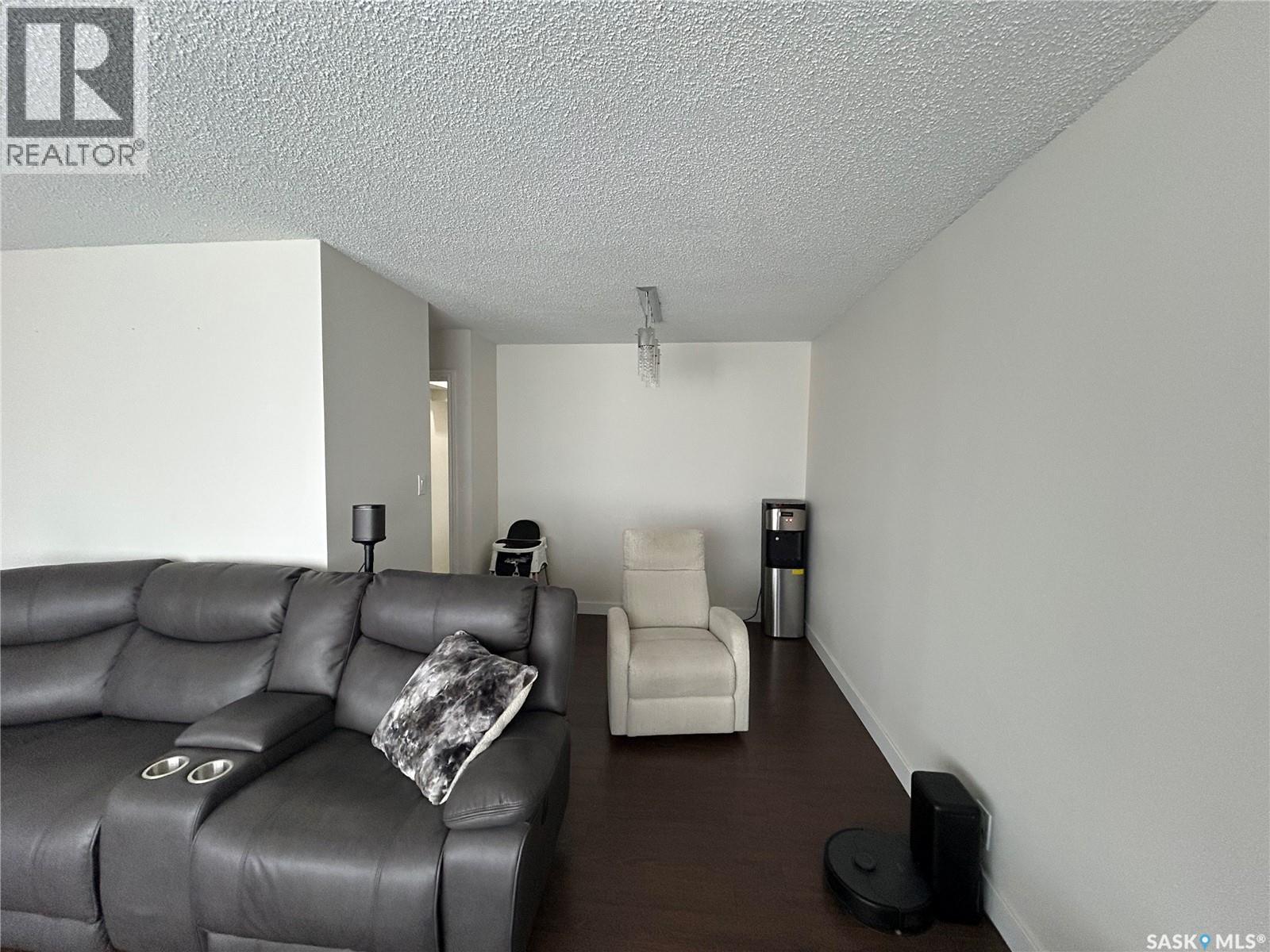 Additional image 3 of 2616 Clarence Avenue S, Saskatoon, SK, S7J1M6