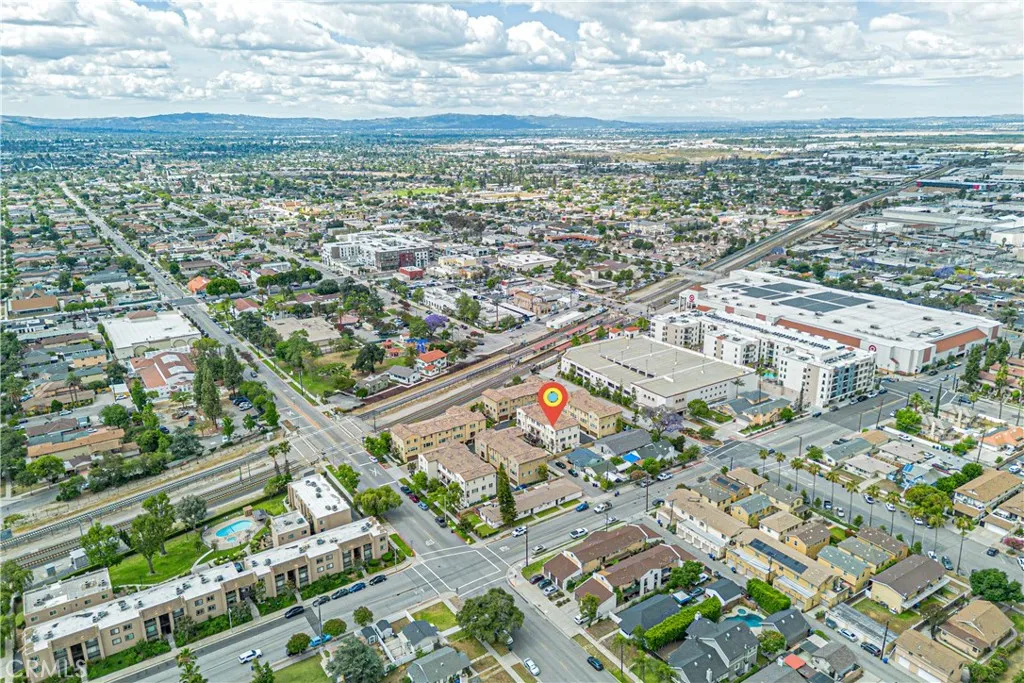 809 N Dalton Ave Unit 104, Azusa, CA 91702
