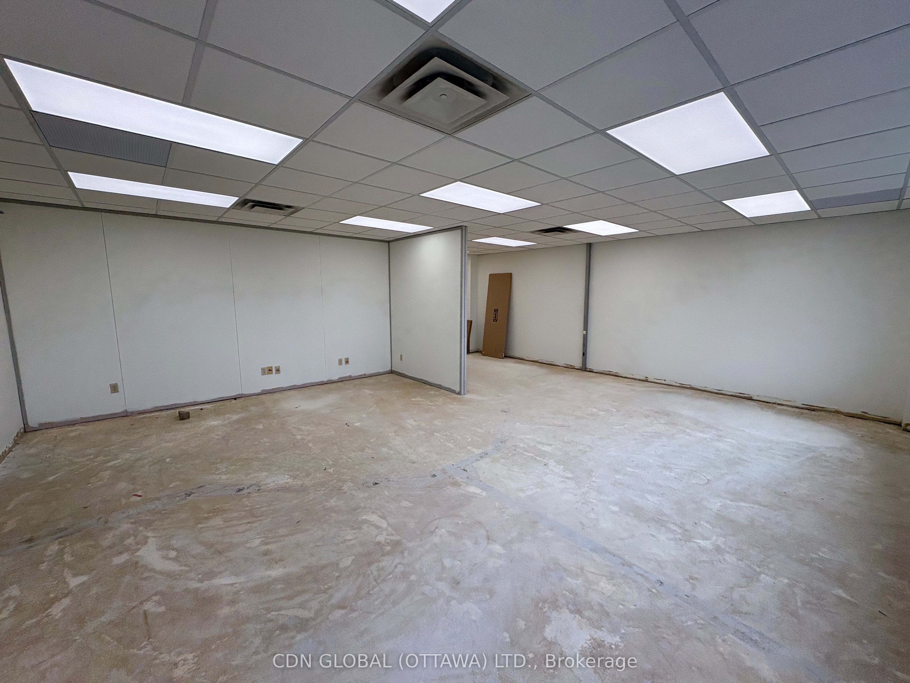 Additional image 4 of 201-5510 Canotek Road, Ottawa, ON, K1J 9J5