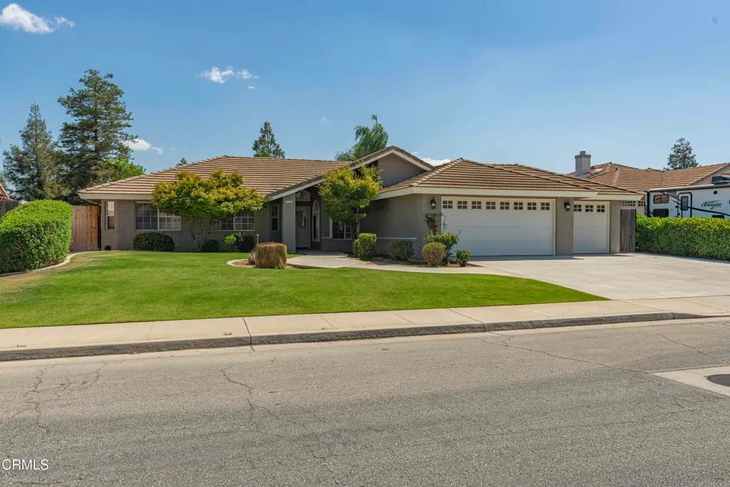 Additional image 94 of 11123 Coachlight Court, Bakersfield, CA 93312