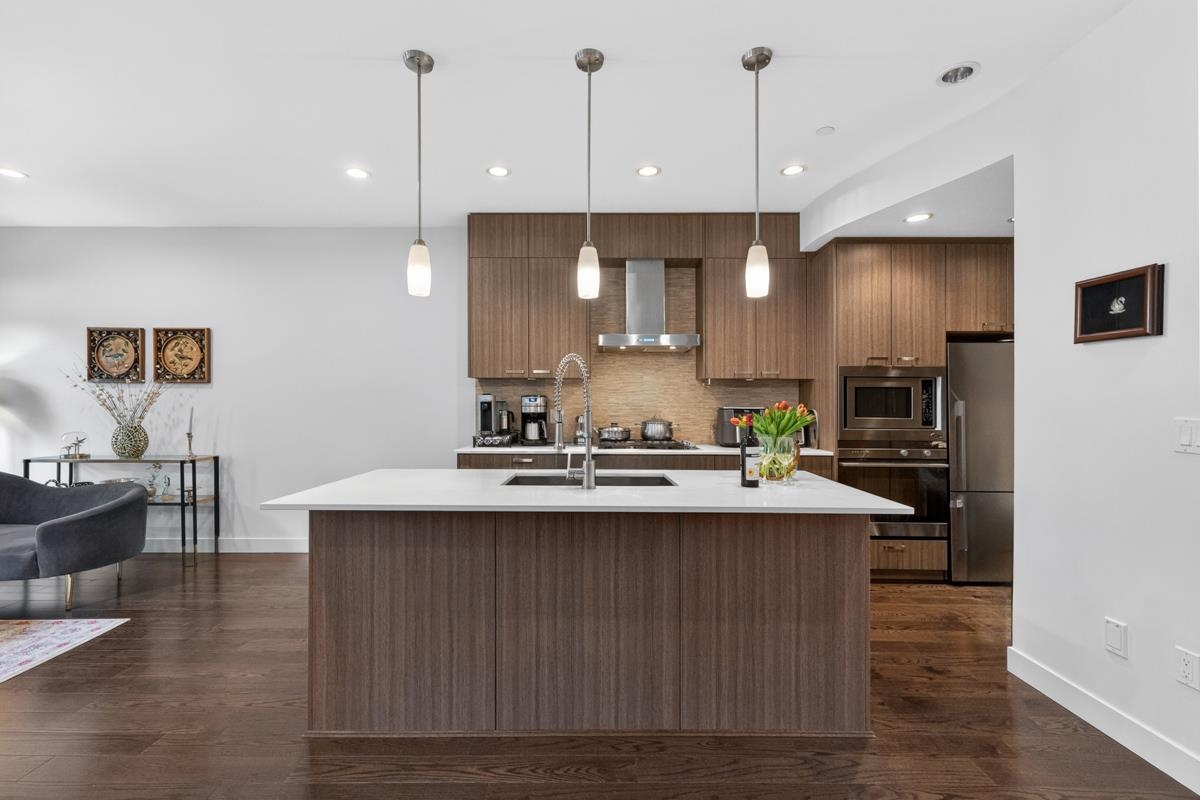 621 14th Street, West Vancouver, BC, V7T 0A4