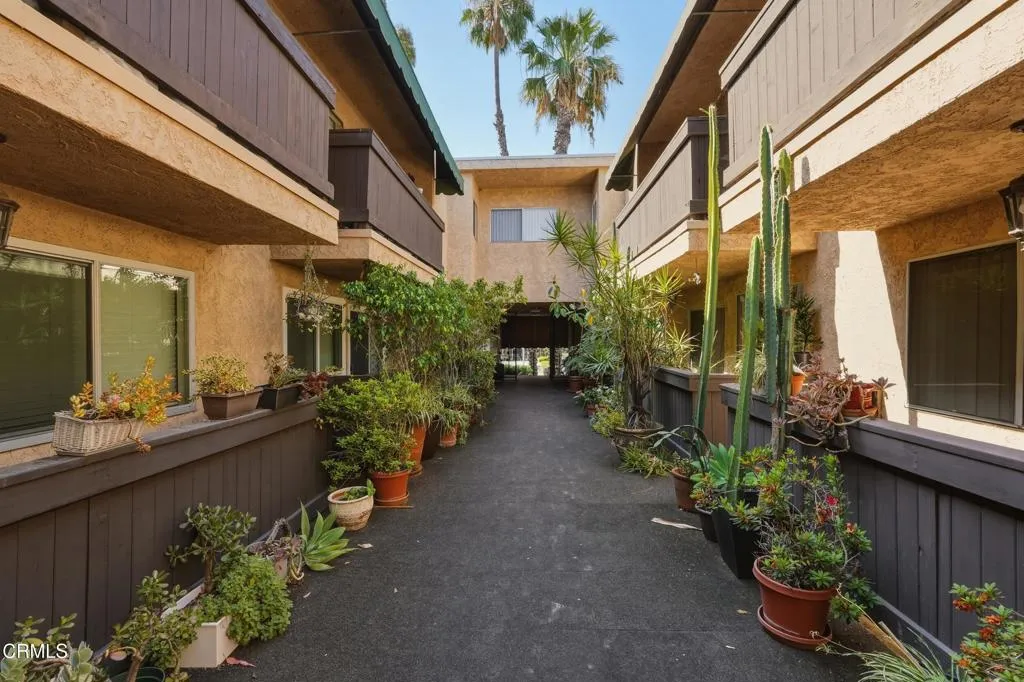Additional image 41 of 12321 Riverside Drive Unit 204, Valley Village, CA 91607