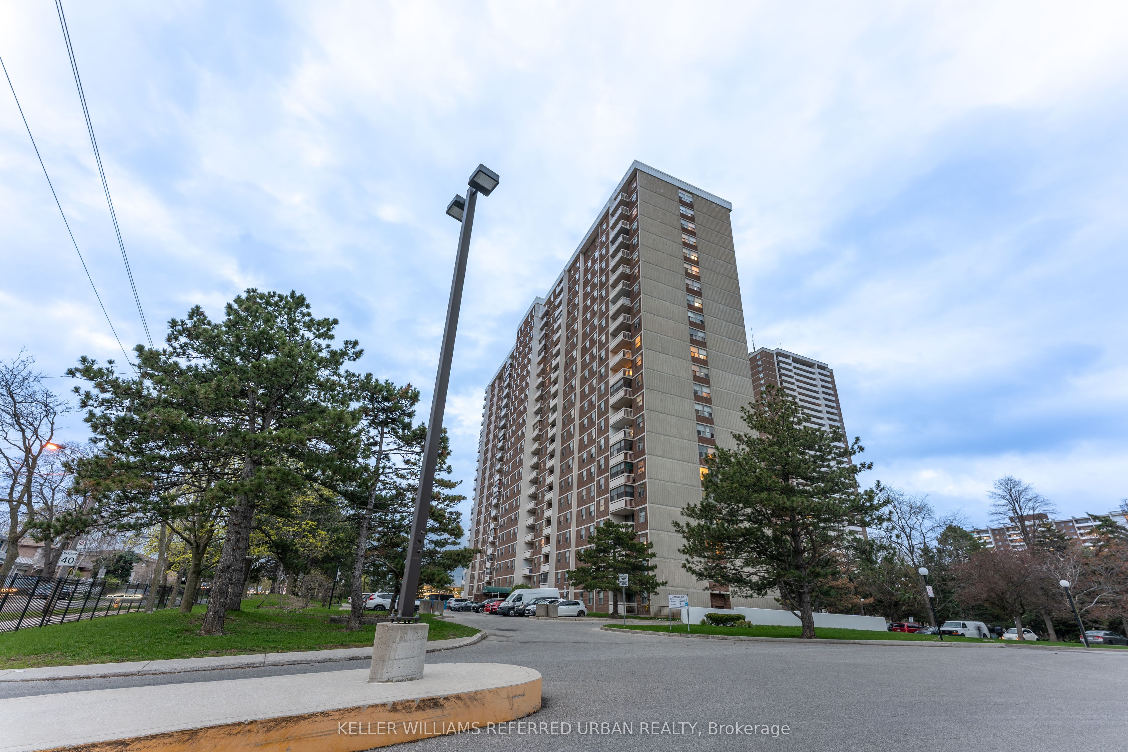1812-205 Hilda Avenue, Toronto, ON, M2M 4B1