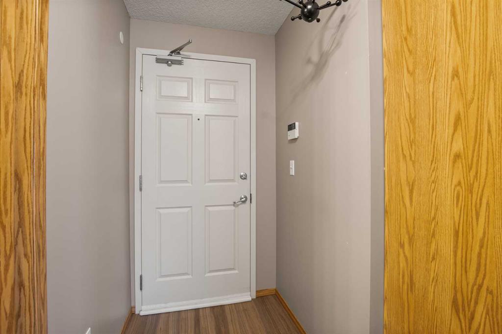 Additional image 2 of 101-60 Jacobs Close, Red Deer, AB, T4P 4A2