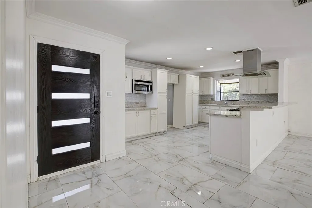 Additional image 4 of 8022 Longridge Avenue, North Hollywood, CA 91605
