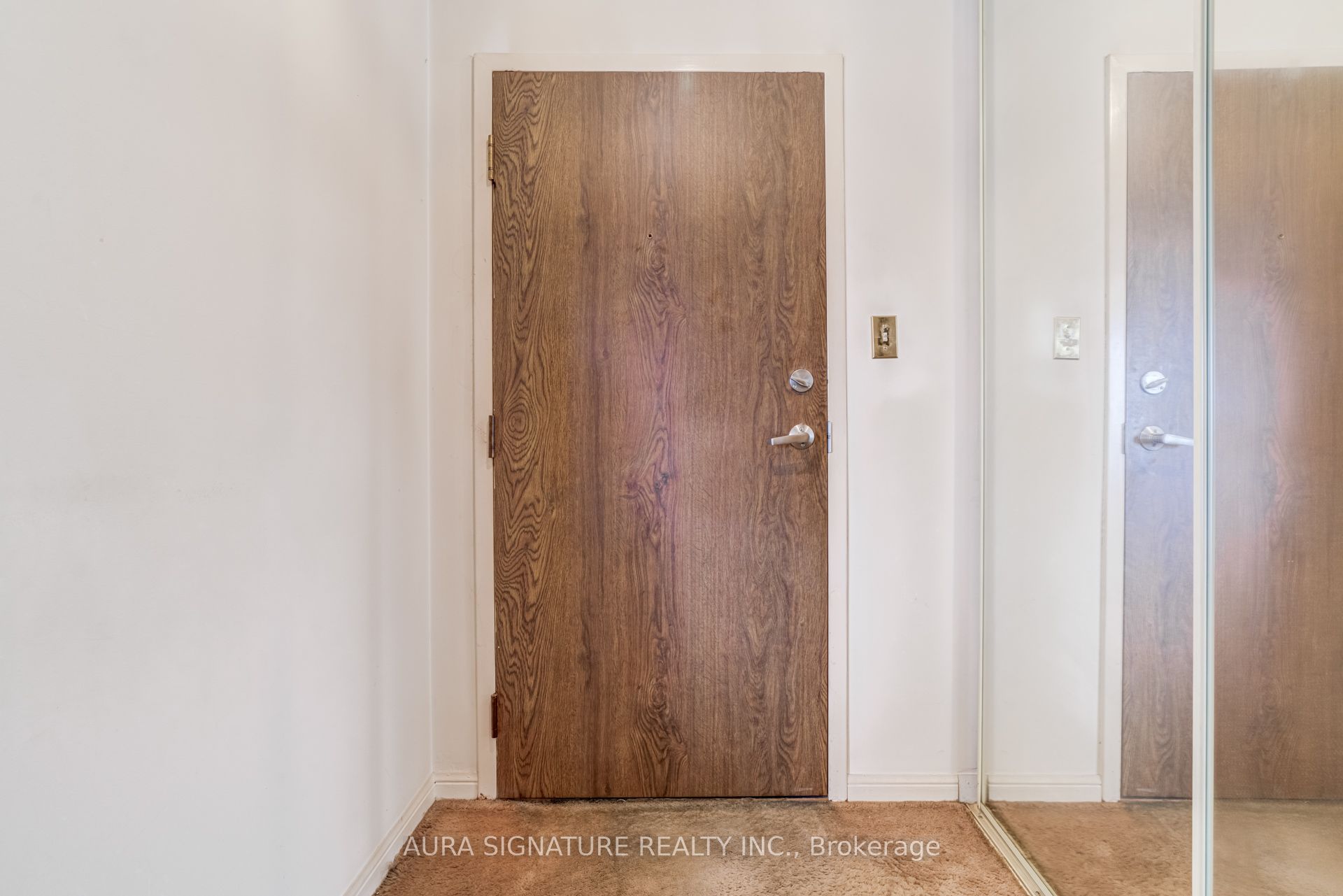 Additional image 3 of 203-40 Richview Road, Toronto, ON, M9A 5C1