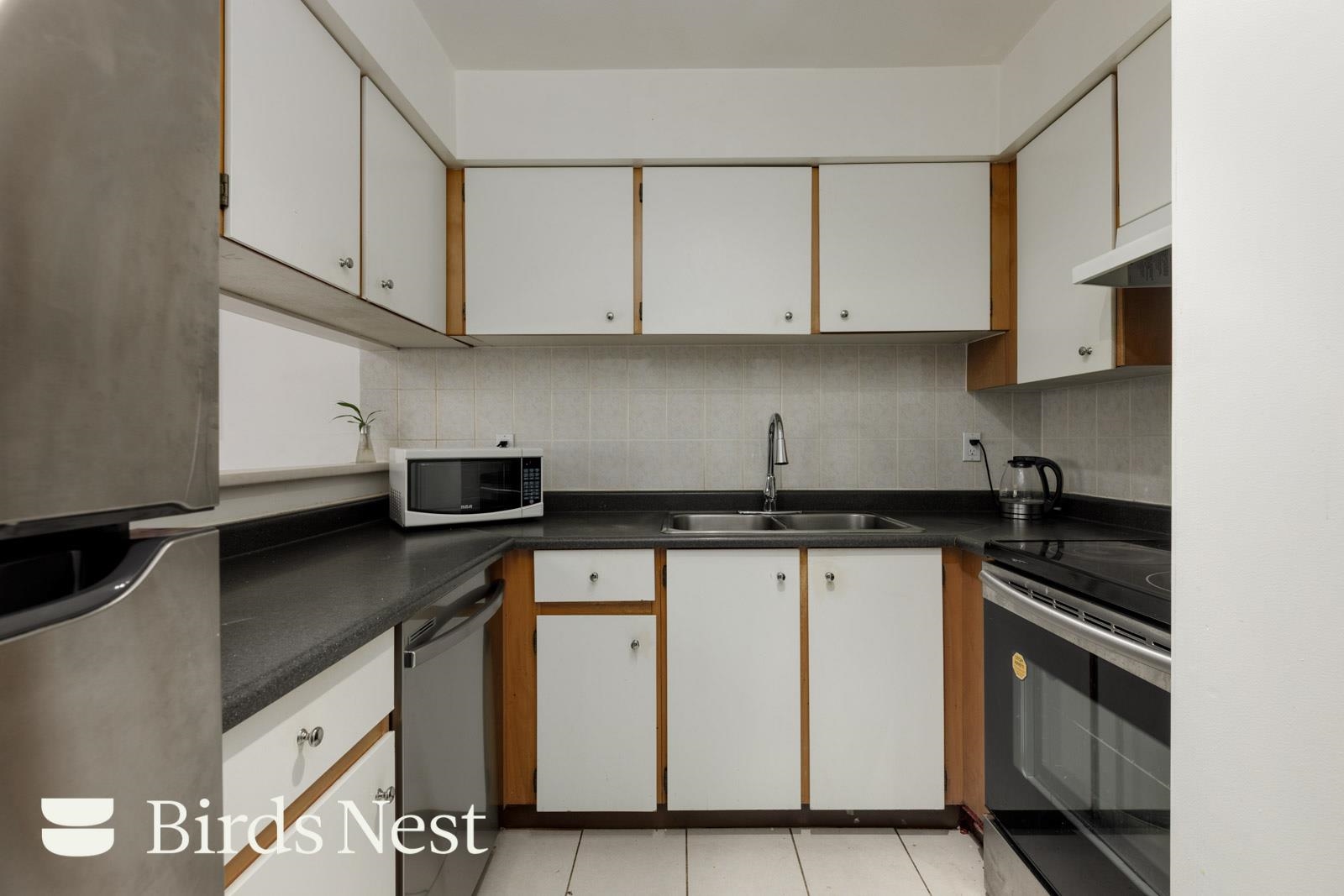 117-8460 Ackroyd Road, Richmond, BC, V6X 3E9