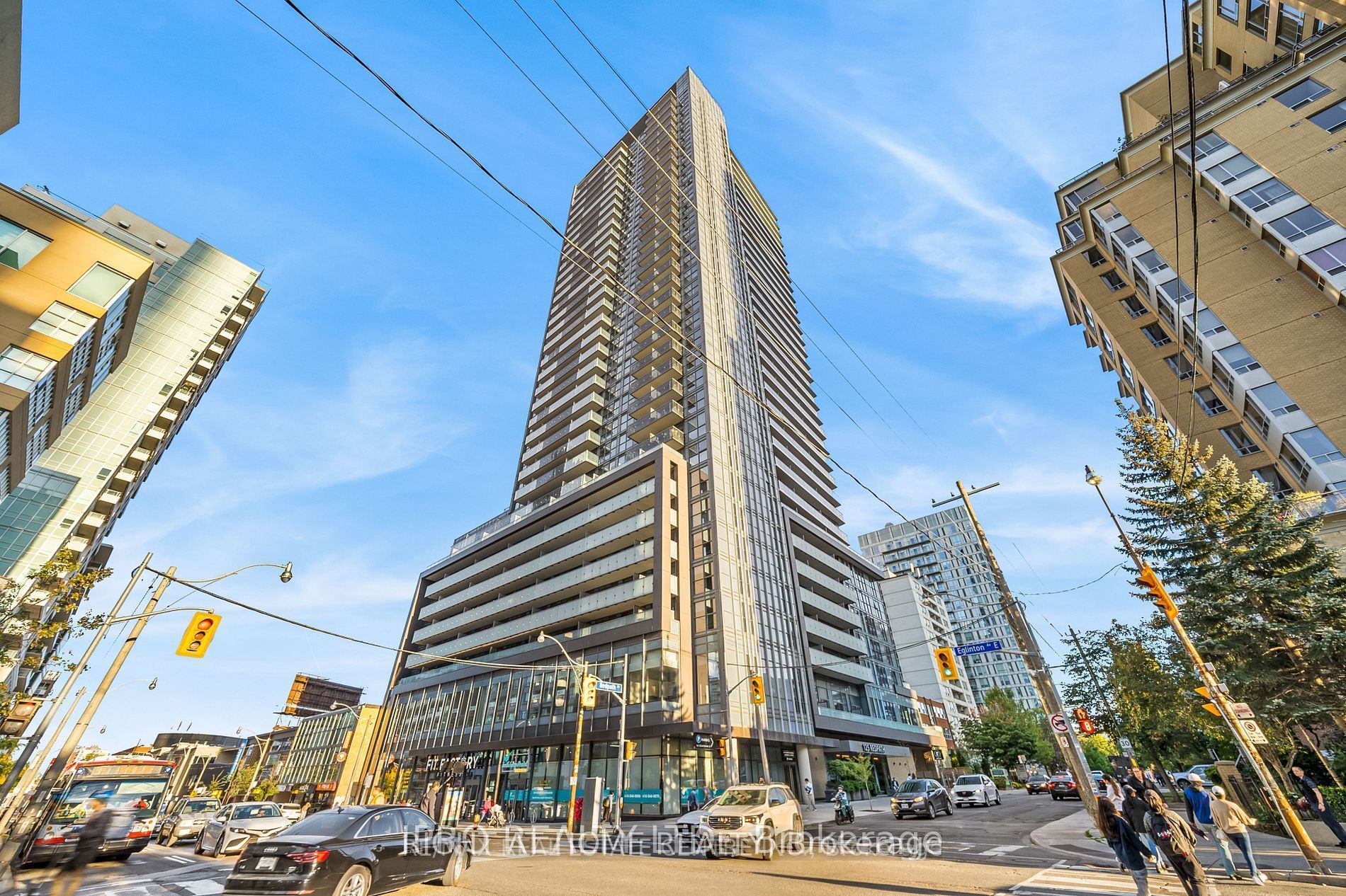 2409-125 Redpath Avenue, Toronto, ON, M4S 0B5
