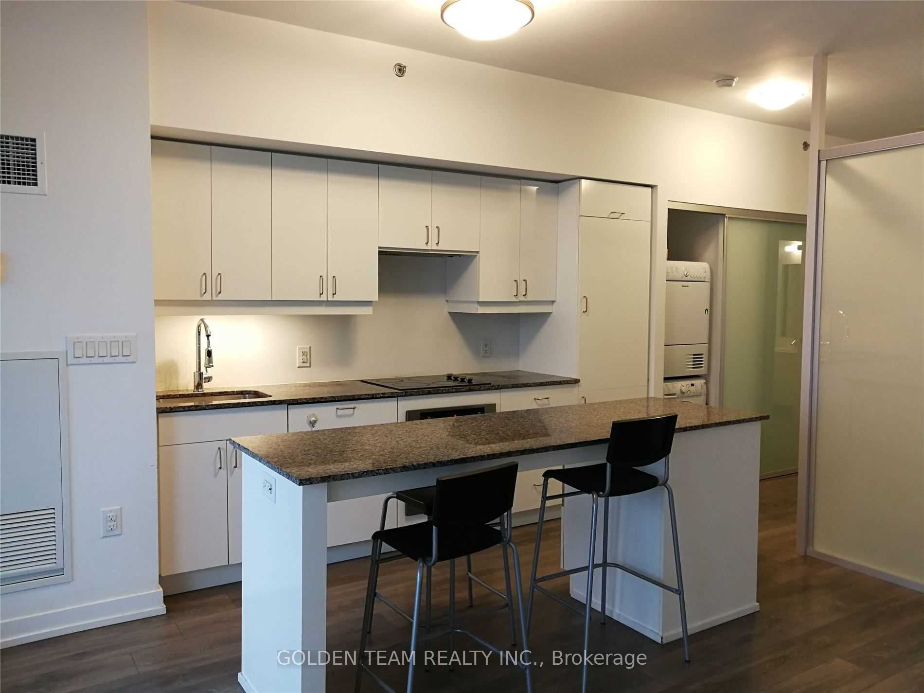 Additional image 4 of 3806-426 University Avenue, Toronto, ON, M5G 1S9
