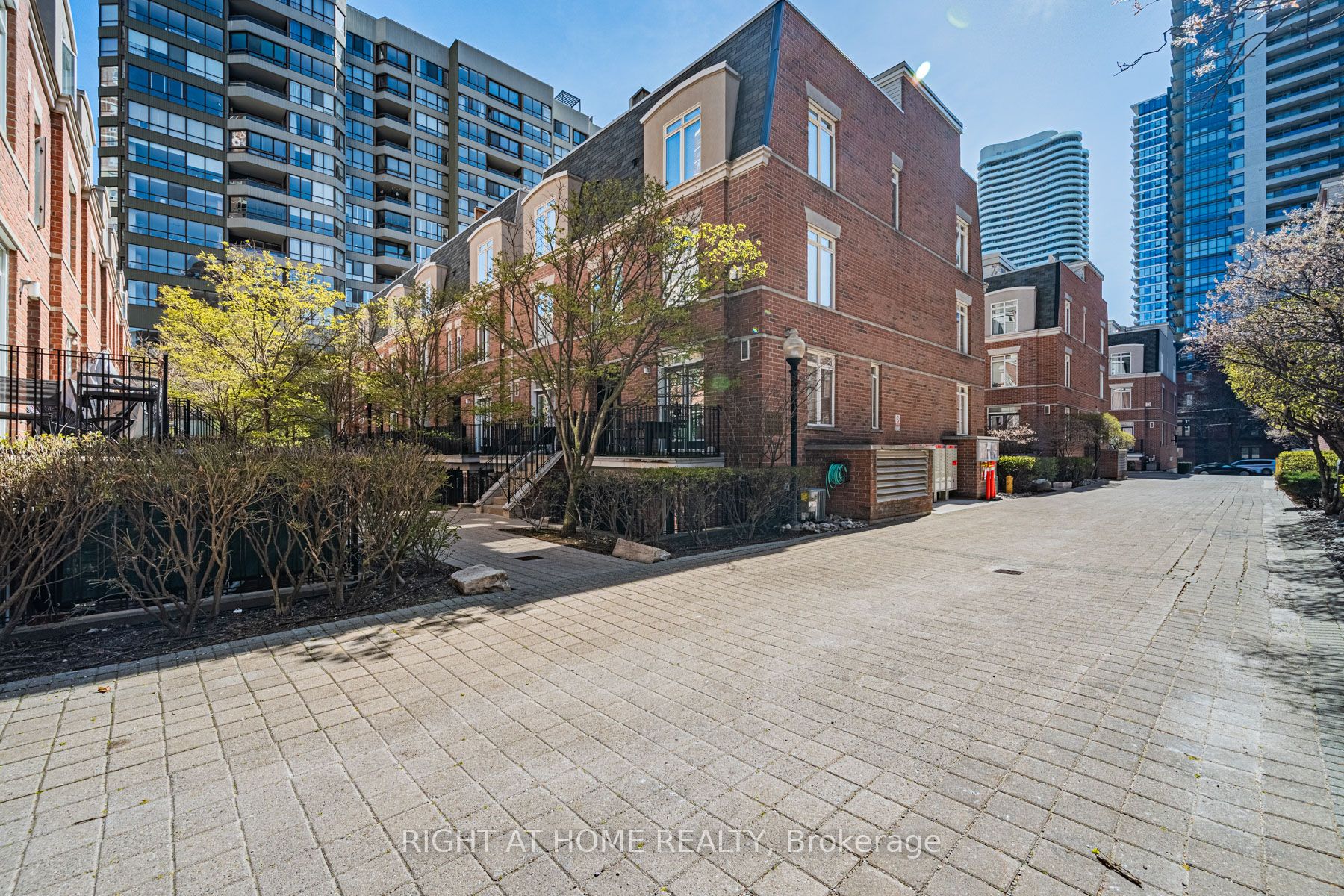 Additional image 3 of 247-415 Jarvis Street, Toronto, ON, M4Y 3C1