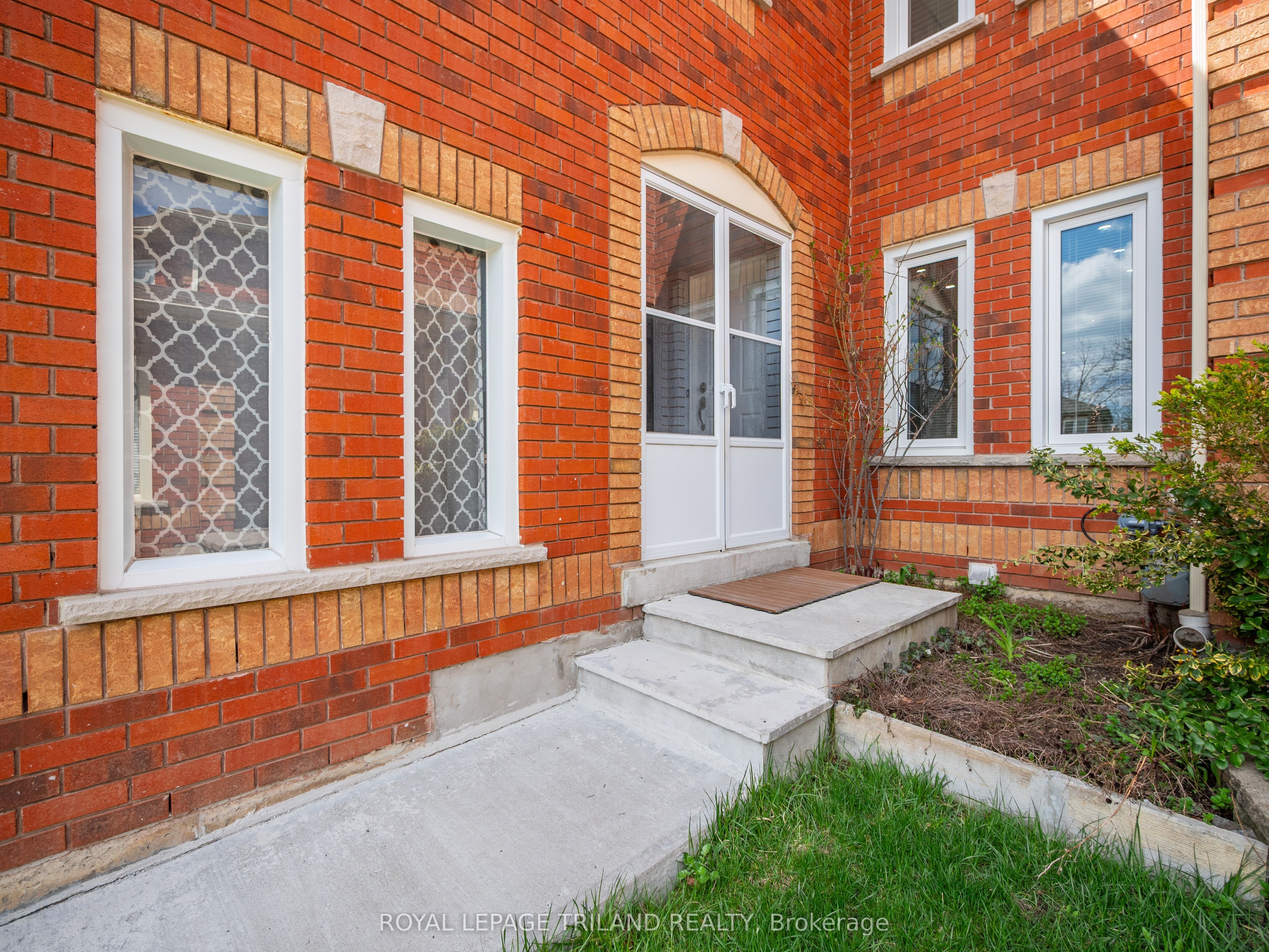 Additional image 3 of 5335 Richborough Drive, Mississauga, ON, L5R 3J9
