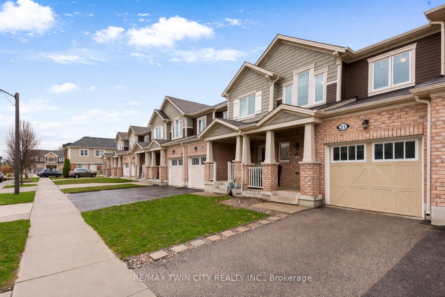 Additional image 2 of 21 Postmaster Drive, Kitchener, ON, N2R 0J2