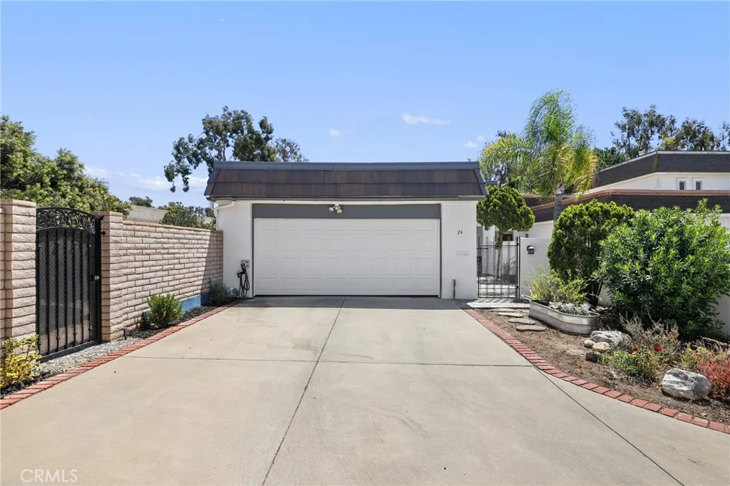 24 Rockrose Way, Irvine, CA 92612 photo 2