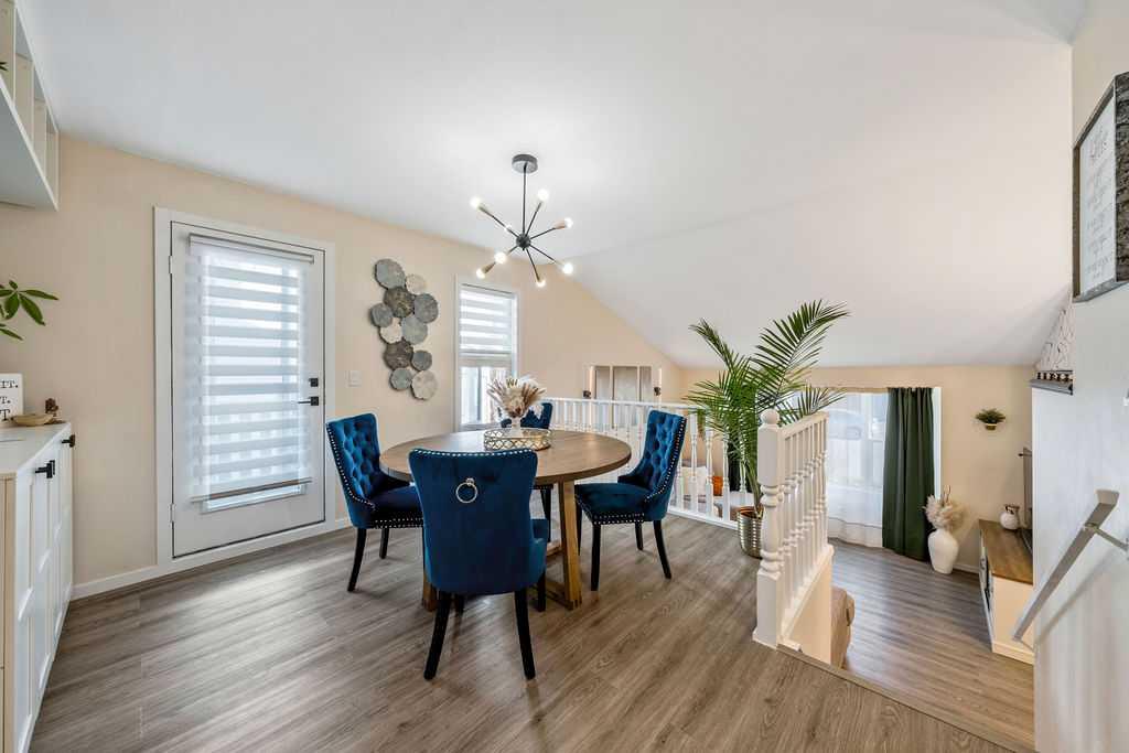 Additional image 6 of 5 Shawglen Court SW, Calgary, AB, T2Y2R1