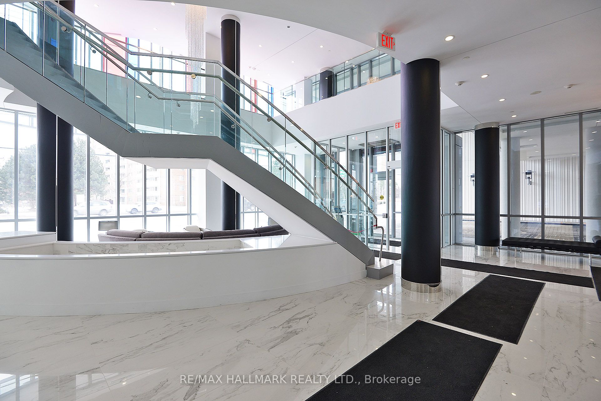 Additional image 5 of Ph01-9471 Yonge Street, Richmond Hill, ON, L4C 0Z5