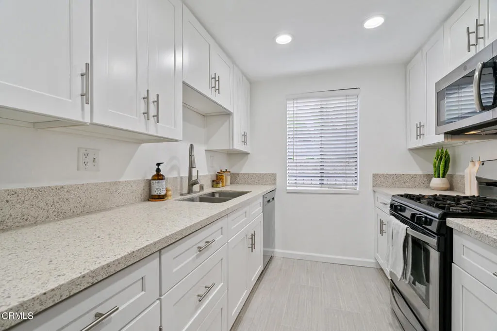Additional image 10 of 544 E Magnolia Blvd Unit D, Burbank, CA 91501