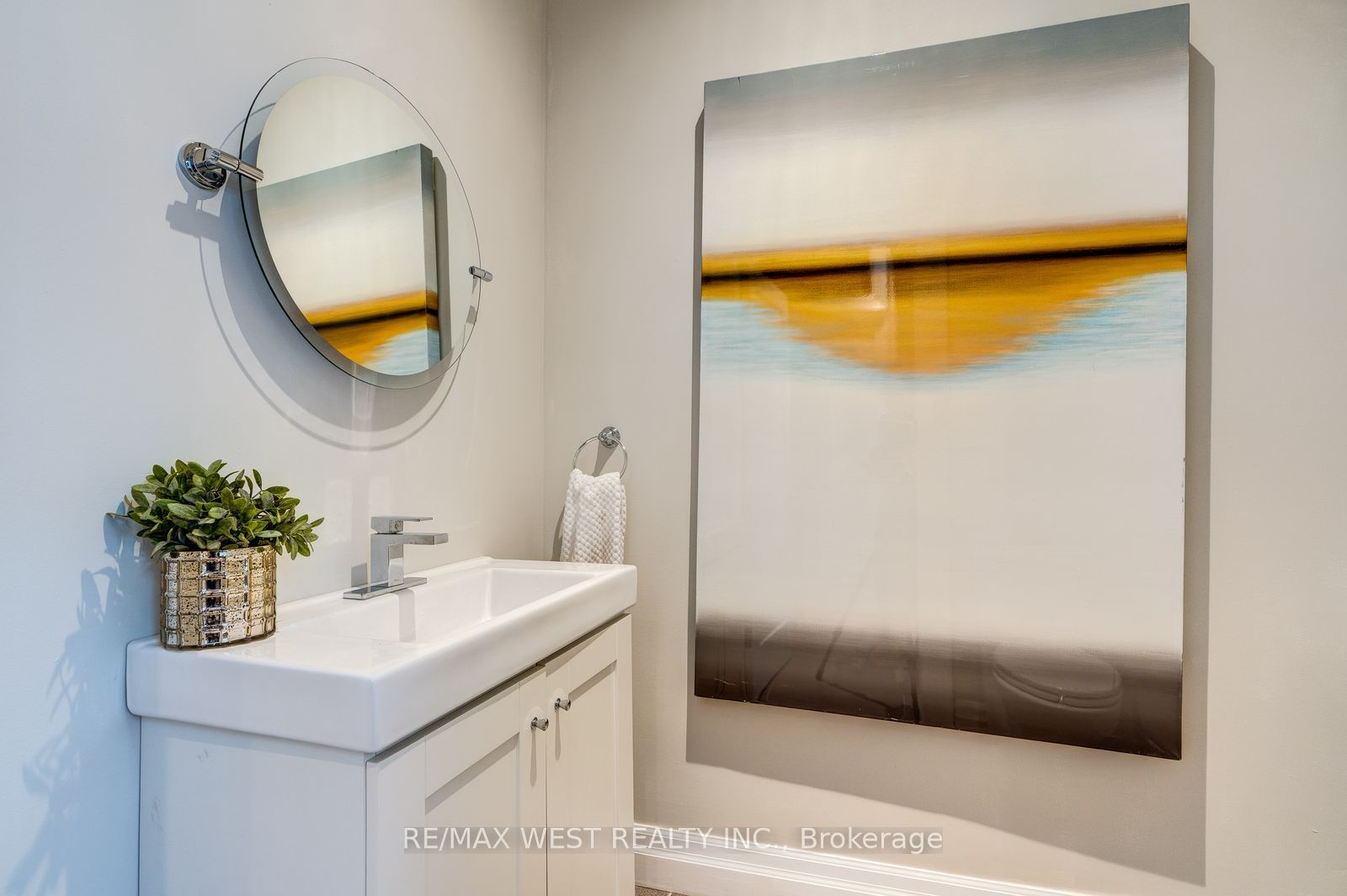 Additional image 3 of 413 Leslie Street, Toronto, ON, M4M 3E3
