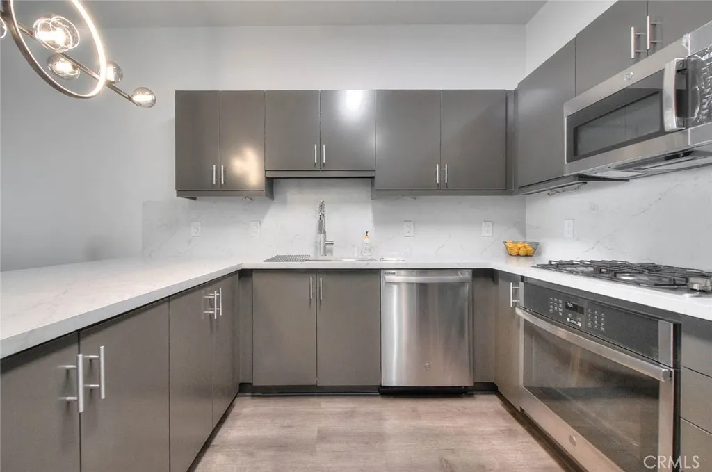 Additional image 3 of 435 W Center Street Promenade Unit 328, Anaheim, CA 92805