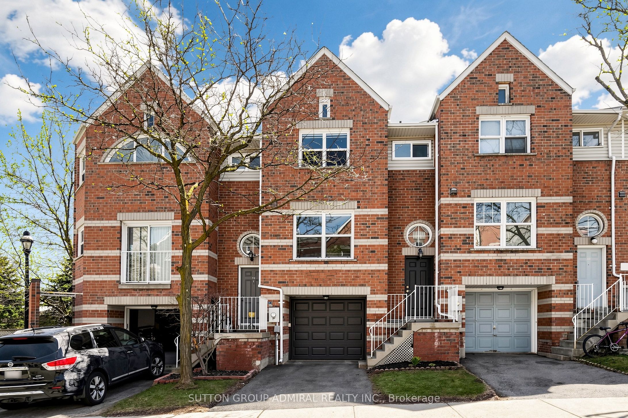 48-52 Brandy Lane Way, Newmarket, ON, L3Y 8P7