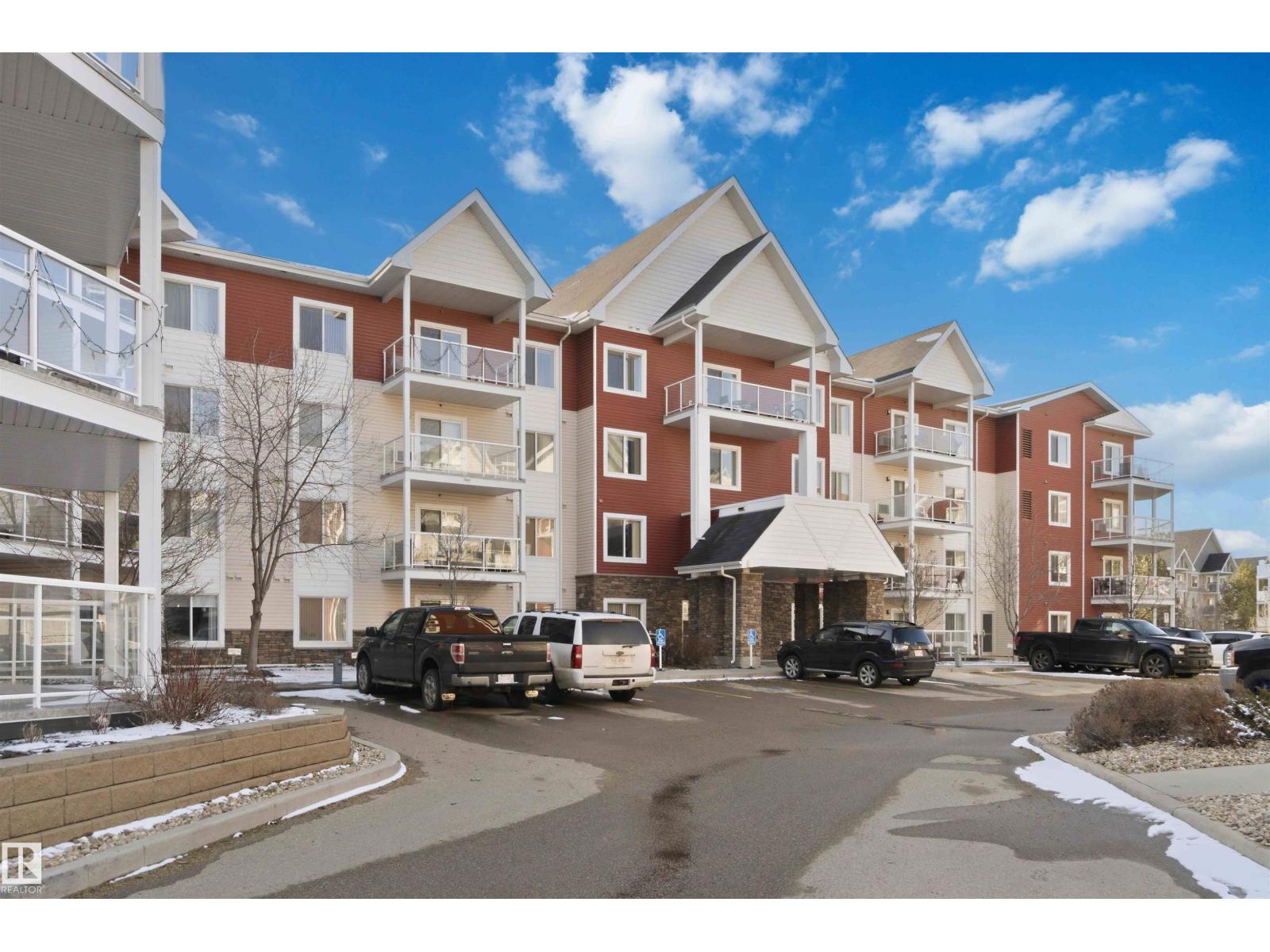 114-2207 44 Avenue NW, Edmonton, AB, T6T0T2