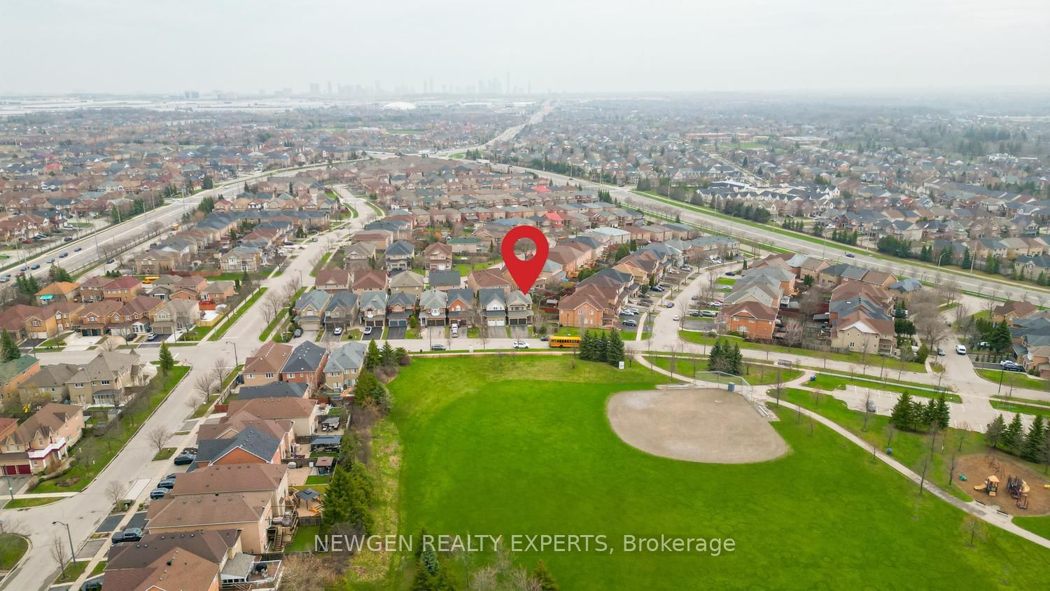 Additional image 3 of 812 Knotty Pine Grove, Mississauga, ON, L5W 1K5