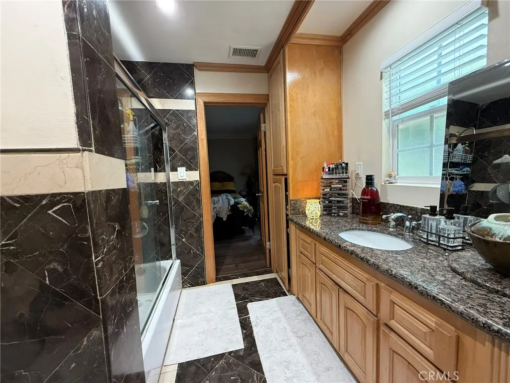 Additional image 52 of 2714 E Harrison St, Carson, CA 90810