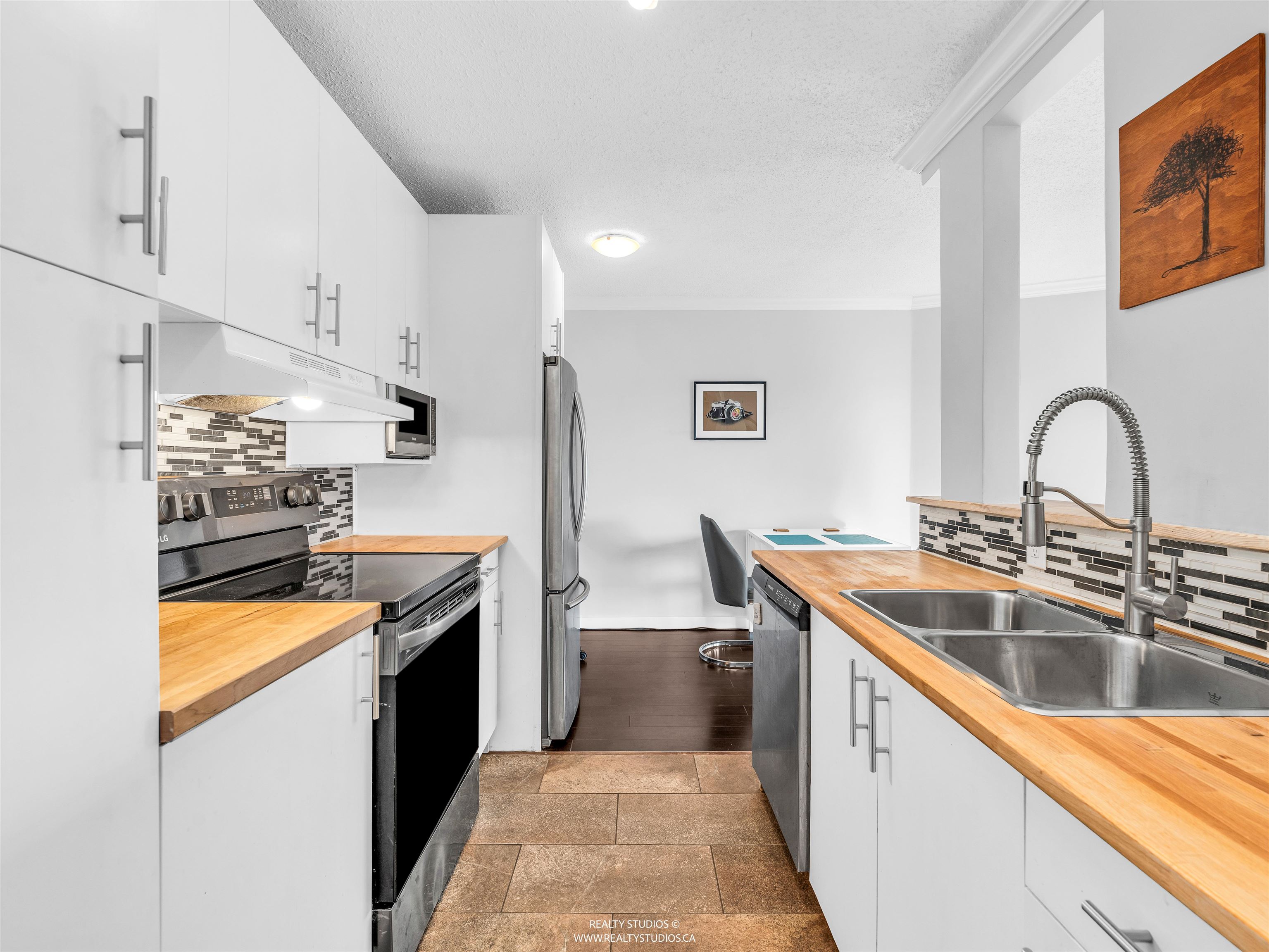 Additional image 6 of 306-2222 Cambridge Street, Vancouver, BC, V5L 1E6