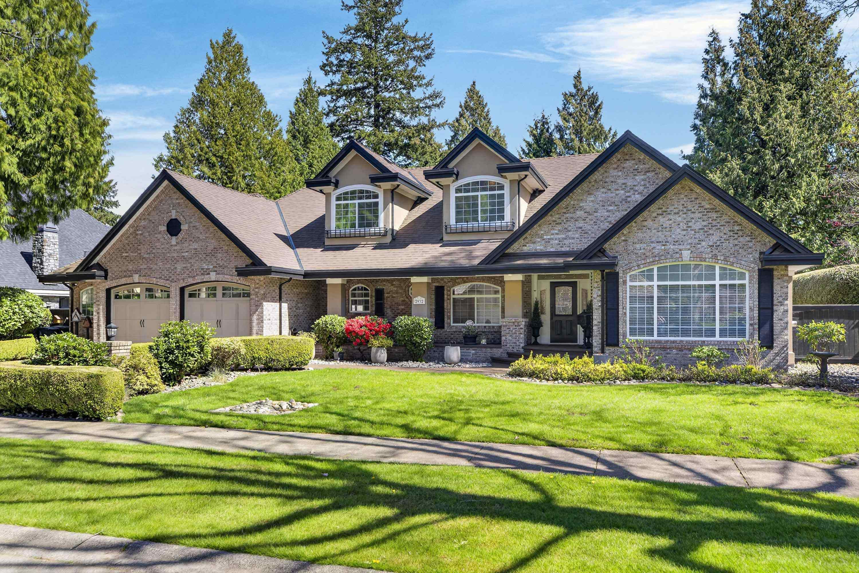 2932 139 Street, Surrey, BC, V4P 2N2