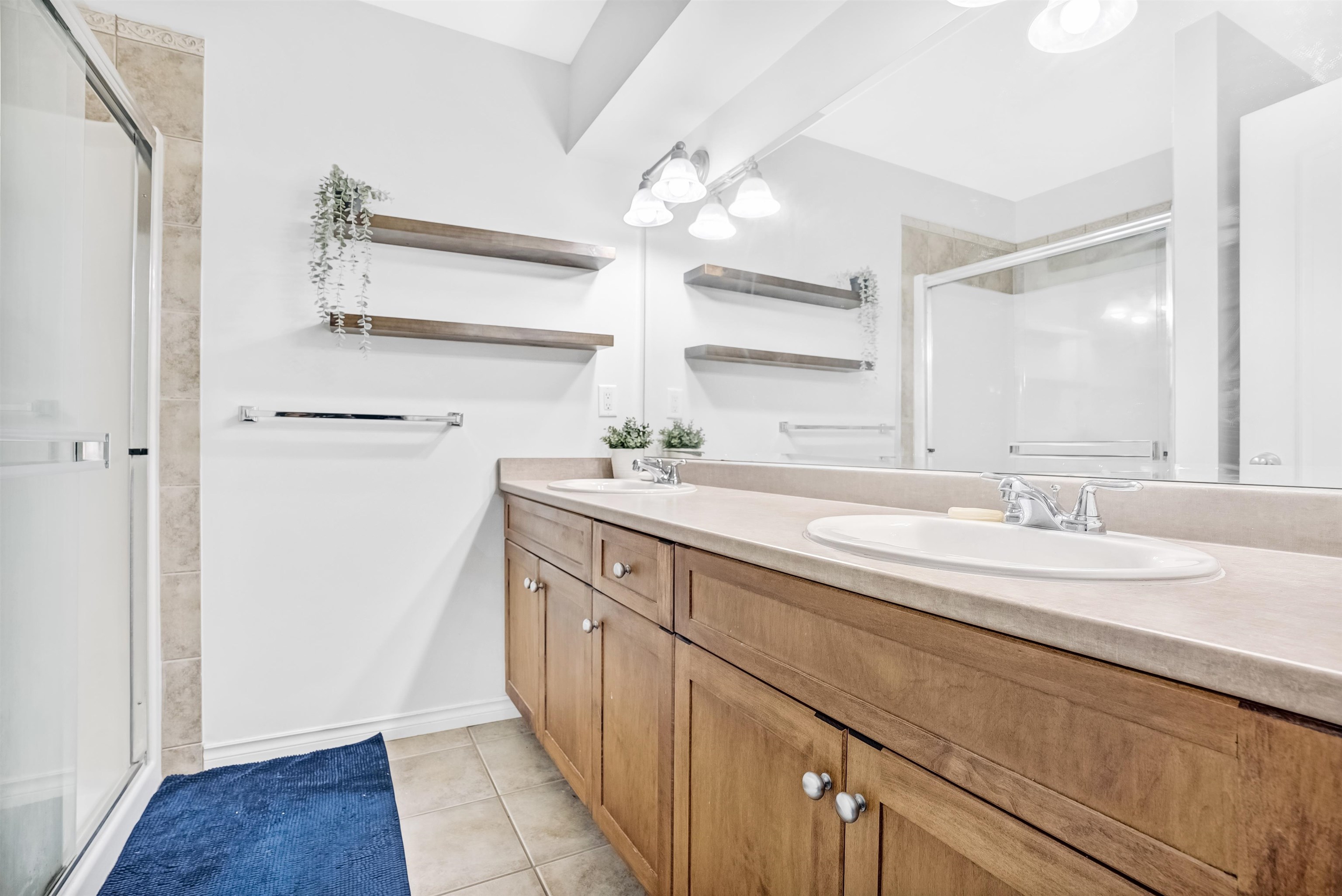 Additional image 6 of 5-6588 188 Street, Surrey, BC, V3S 1Z6
